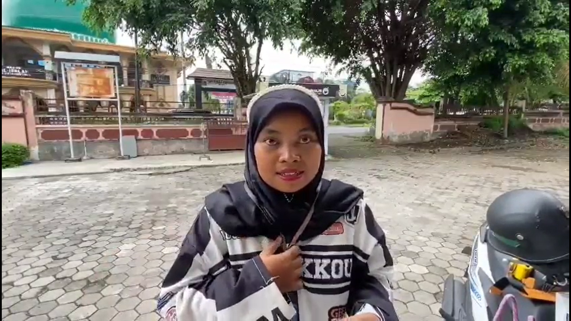 Peliputan Dihalangi: Kamera Wartawan Dirampas di Dapur MBG Lombok Timur