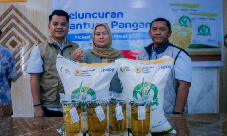 Bulog NTB Distribusikan Beras & Minyak ke 856 Ribu Penerima, Ini Rinciannya