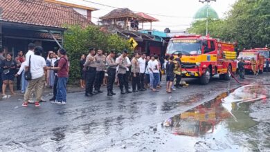 Gudang Oli di Ampenan Terbakar, Kerugian Ditaksir Rp2 Miliar