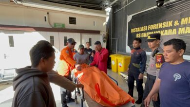 Satu Korban Terseret Ombak di Pantai Ampenan Ditemukan Meninggal, Pencarian Satu Korban Lainnya Berlanjut
